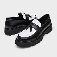Mocassin Homme Noir Et Blanc À Glands Compensé