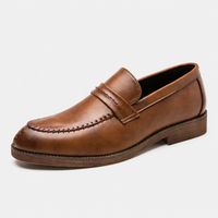 Mocassin En Cuir Marron Clair Vernis À Talon