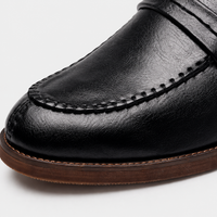 Mocassin En Cuir Noir Vernis À Talon