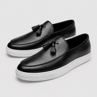 Mocassins Homme Moderne en Cuir avec Pompons Noir