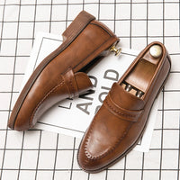 Mocassin En Cuir Noir Vernis À Talon