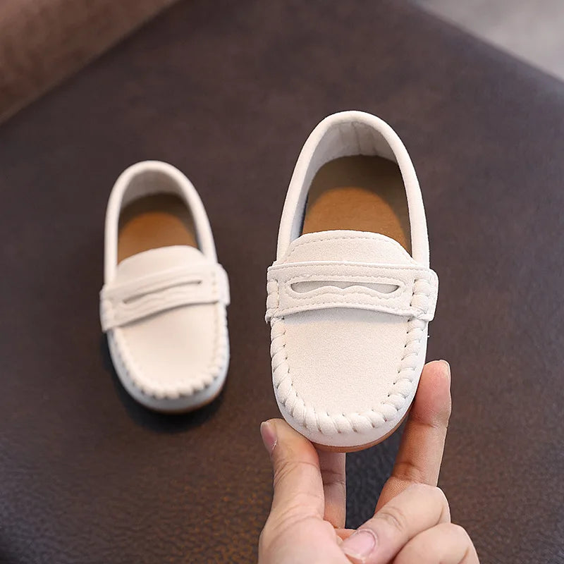 Mocassin Enfant En Daim Marron Classe Pour Bateau