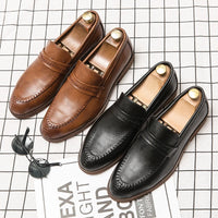 Mocassin En Cuir Noir Vernis À Talon
