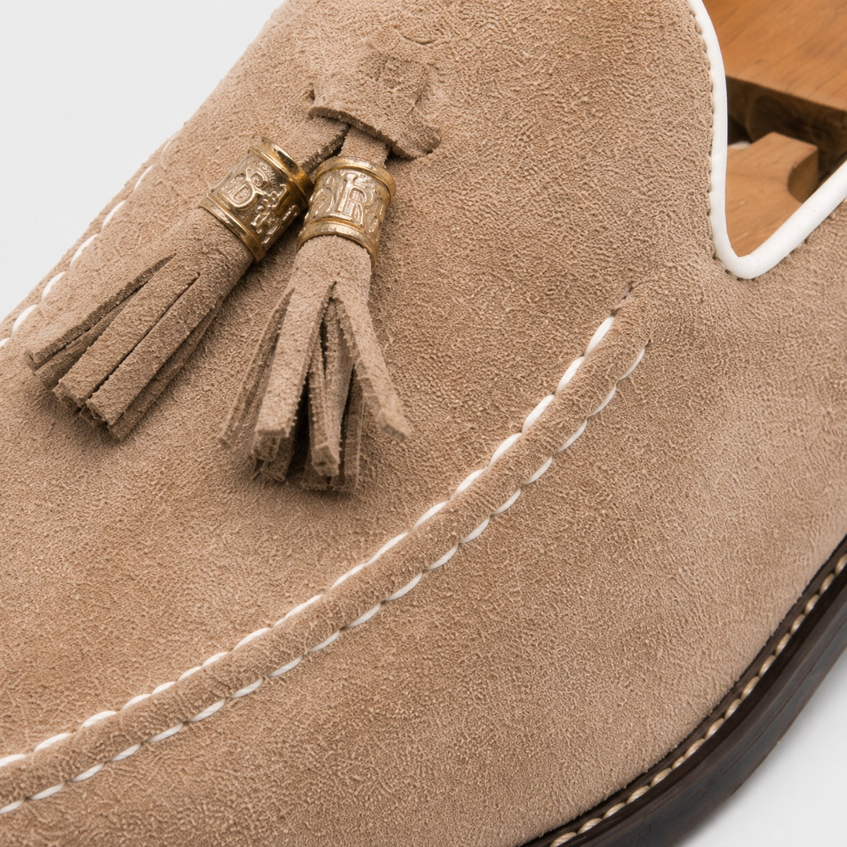 Noble Chaussure Mocassin Homme À Gland Mocassin Homme Daim Beige À Glands Élégant