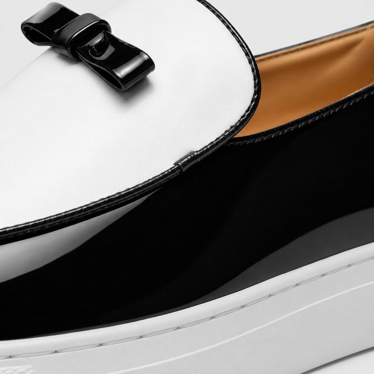 Noble Chaussure Mocassin Homme Cuir Mocassins Homme Moderne en Cuir avec Pompons Blanc