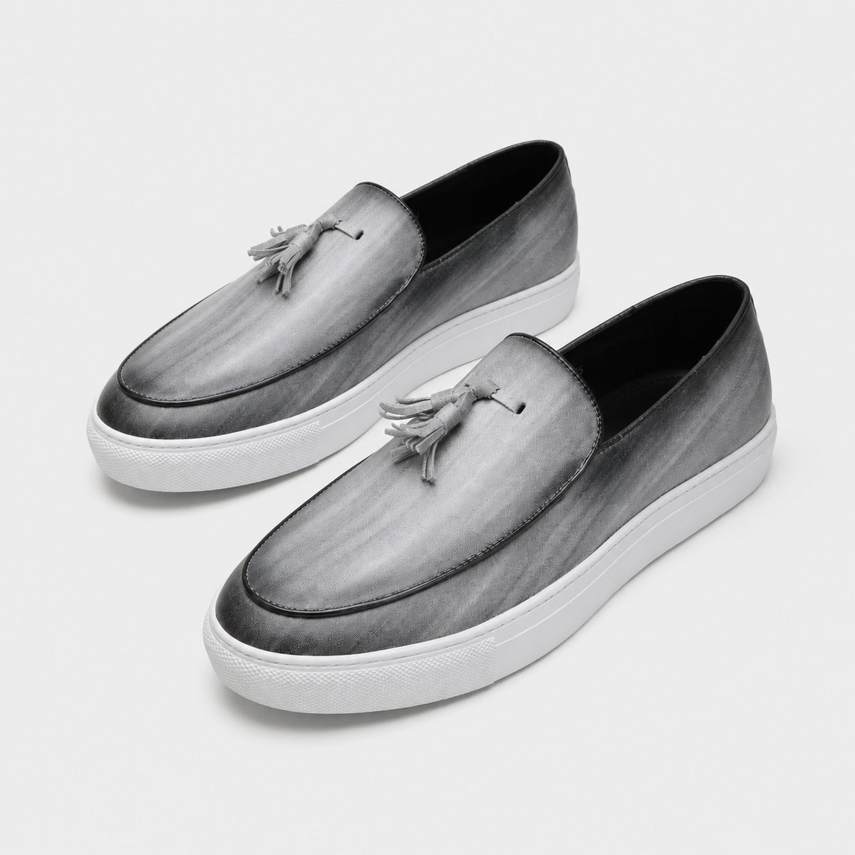 Noble Chaussure Mocassin Homme Cuir Mocassins Homme Moderne en Cuir avec Pompons Gris