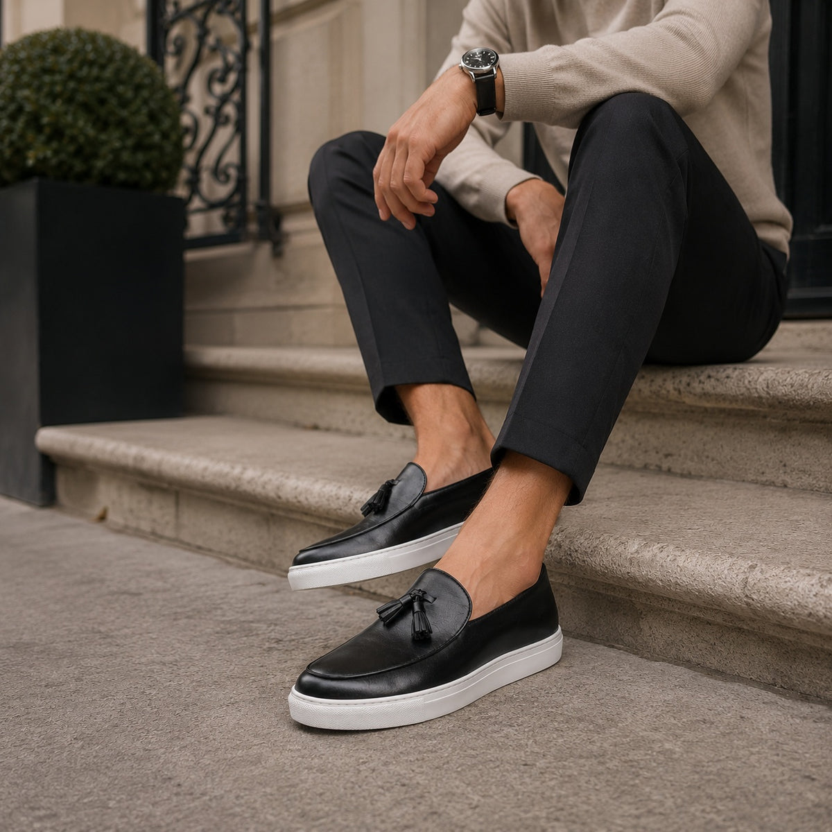 Noble Chaussure Mocassin Homme Cuir Mocassins Homme Moderne en Cuir avec Pompons Noir