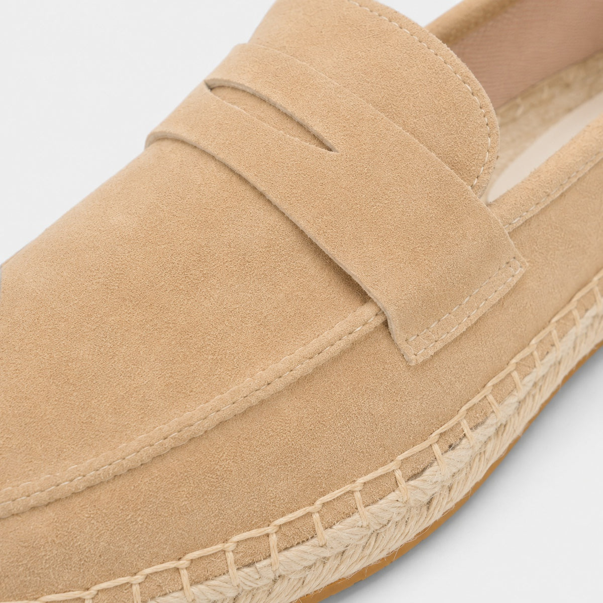 Noble Chaussure Mocassin Homme Daim Mocassin Beige Compensé En Daim